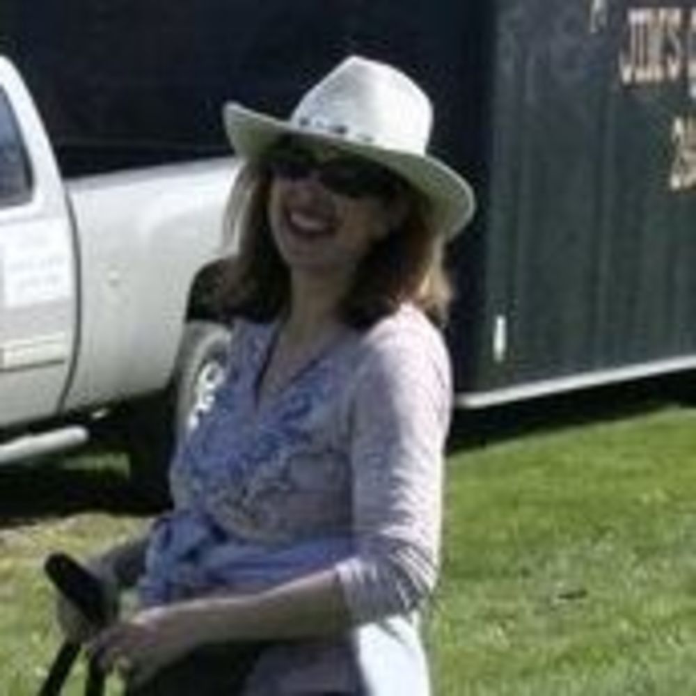 Meet your Posher, Sandy